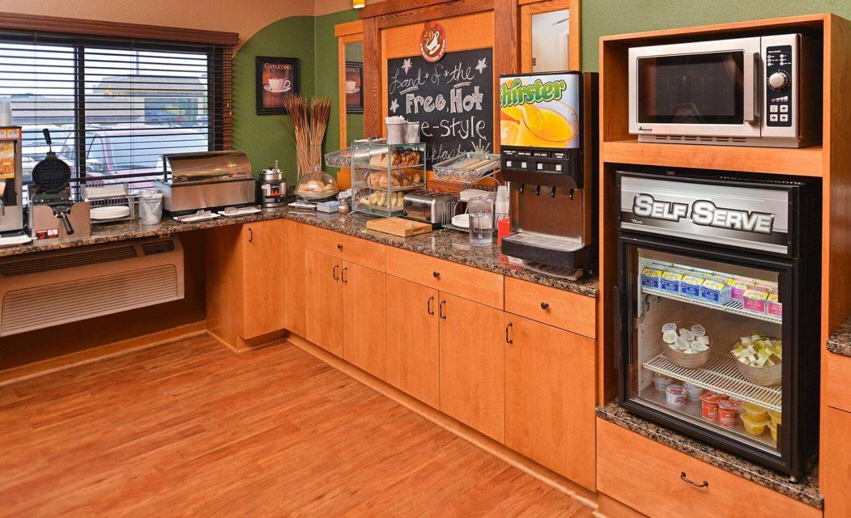 Americinn By Wyndham Conference Center Hotel Fergus Falls