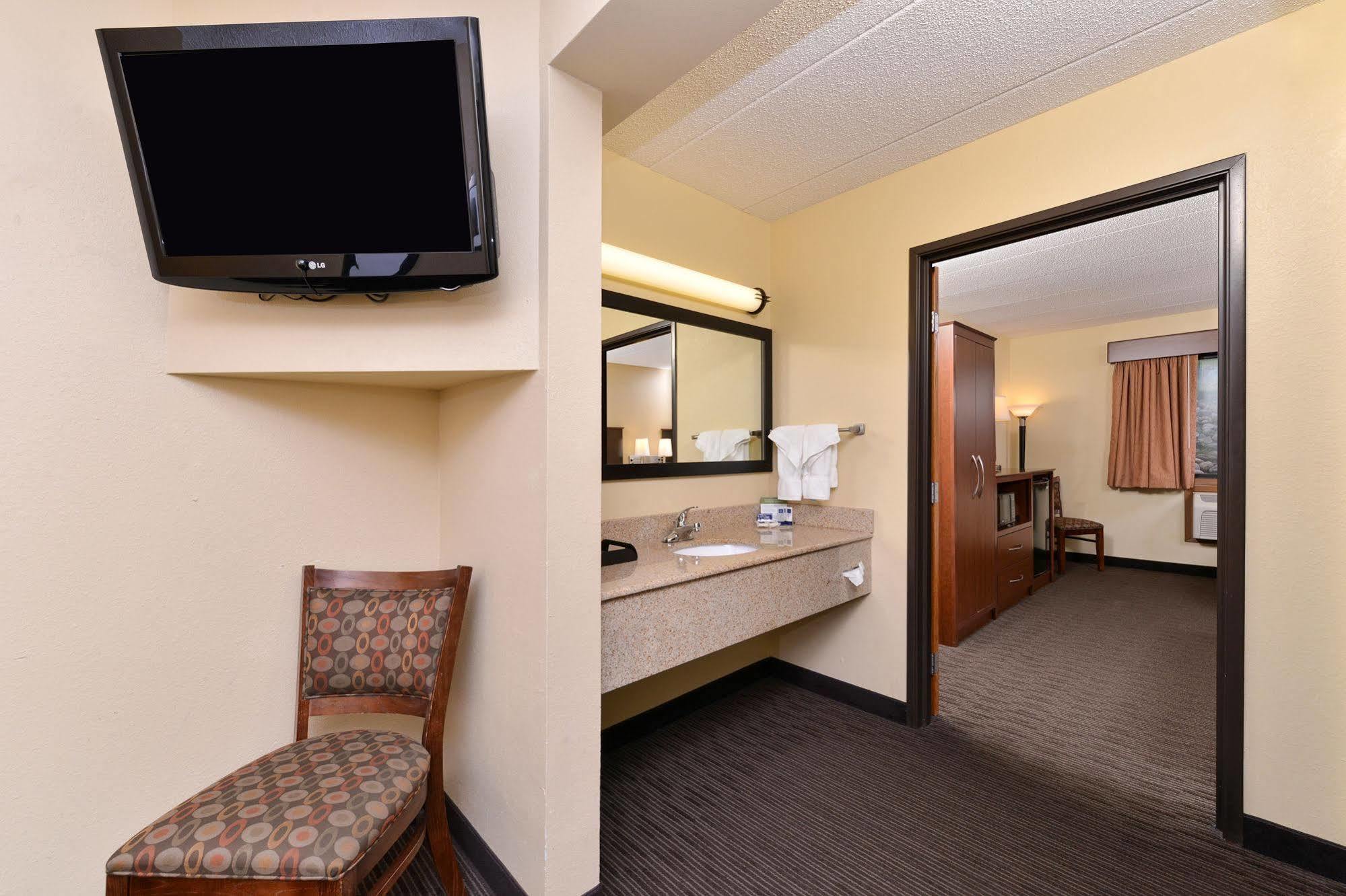Americinn By Wyndham Conference Center Hotel Fergus Falls